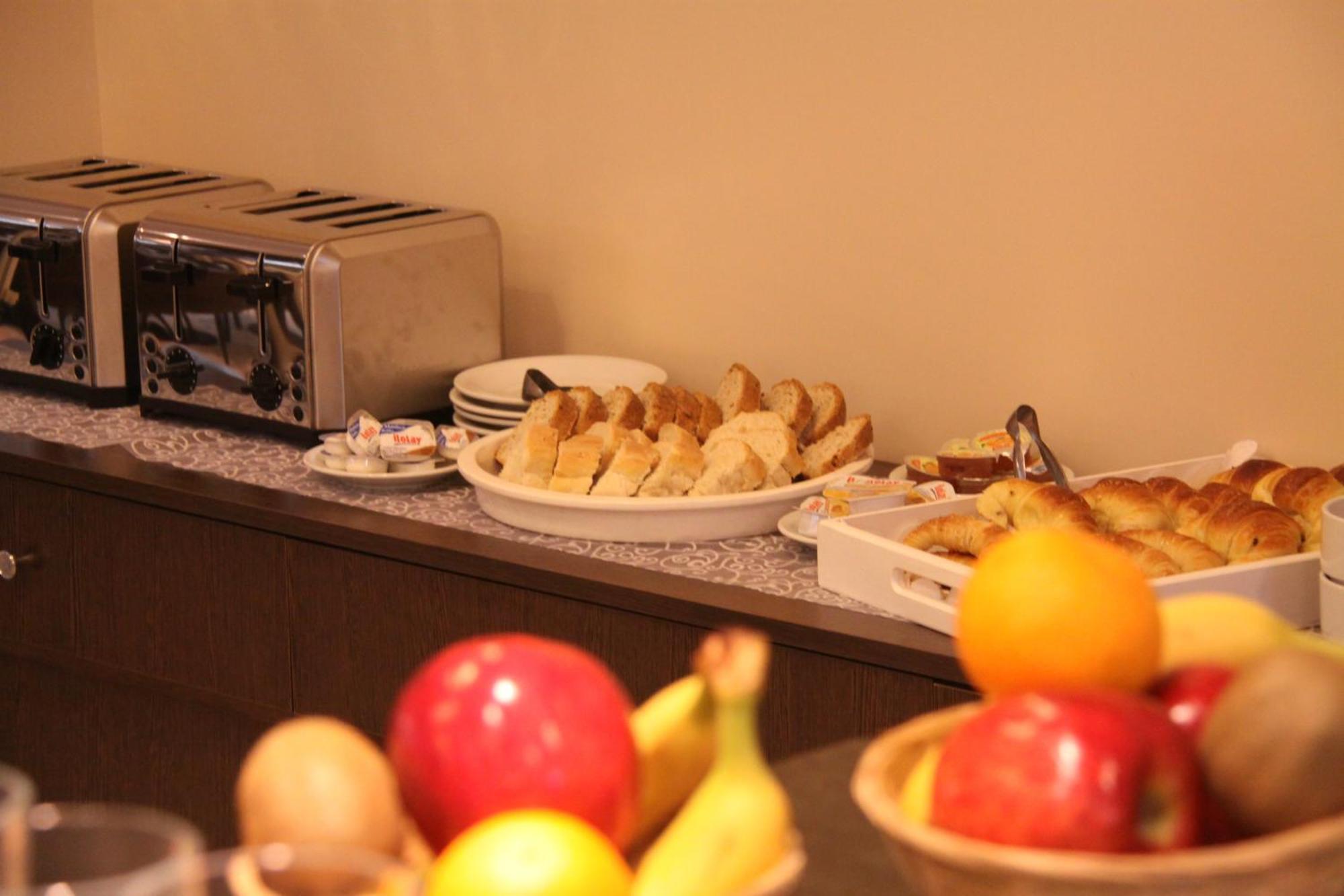 Destino Real Hotel บัวโนสไอเรส ภายนอก รูปภาพ